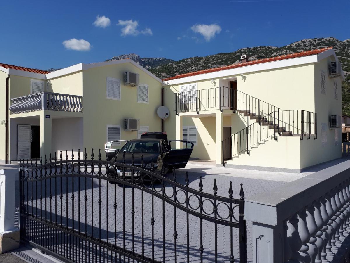 Apartmani Andrea Karlobag Exterior foto
